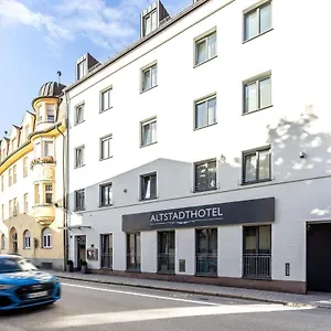 3* Hotel Altstadthotel